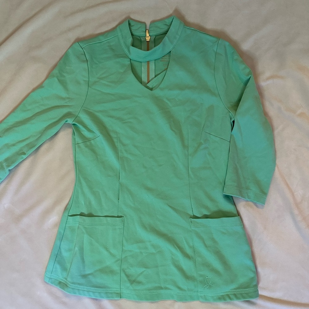 Jaanuu Scrub Top and Bottom Set